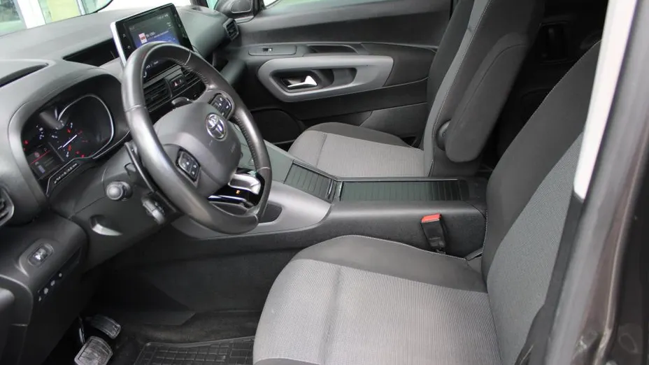 TOYOTA Proace City Verso Proace City Verso 1.2 D-4T Family Aut.