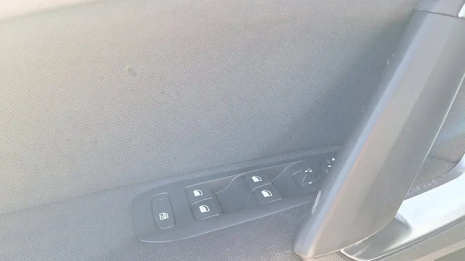 PEUGEOT 308 -