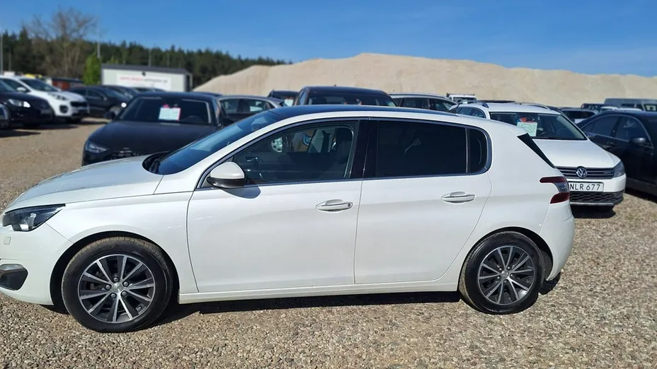 PEUGEOT 308 -