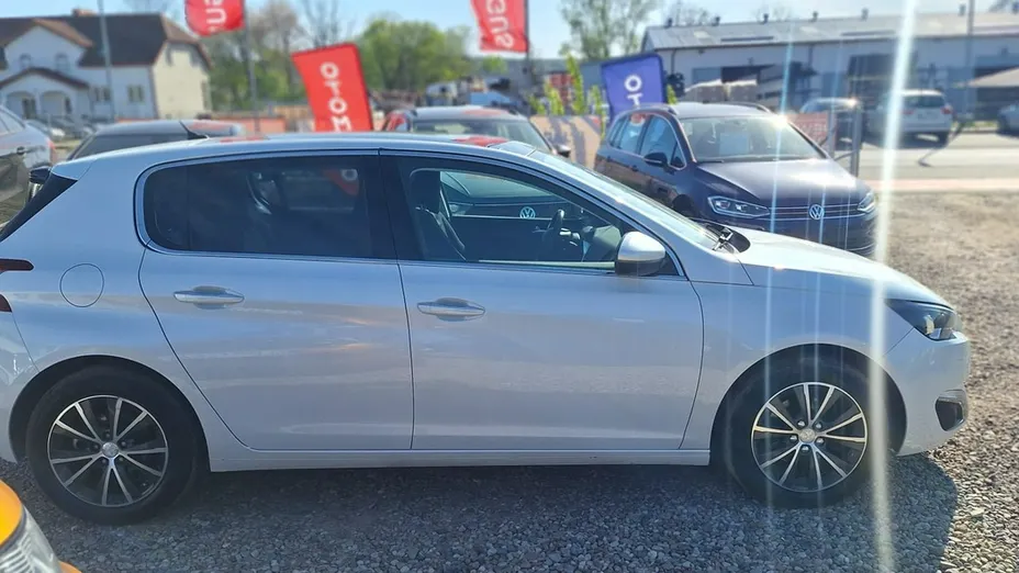 PEUGEOT 308 -