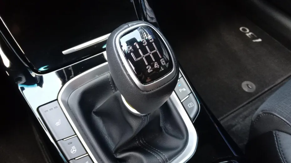 HYUNDAI i30 i30 1.5 T-GDI 48V Smart