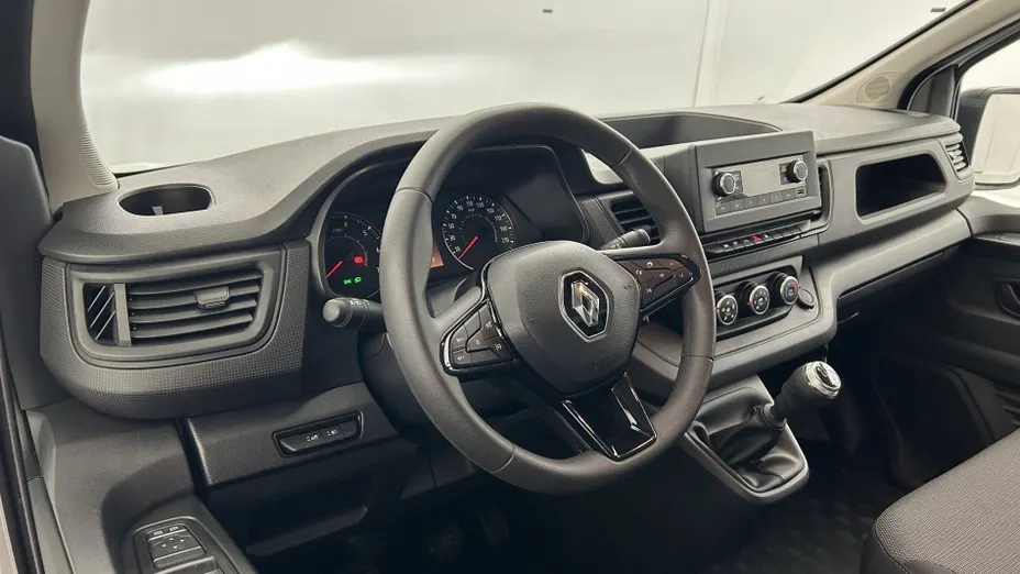RENAULT Trafic -