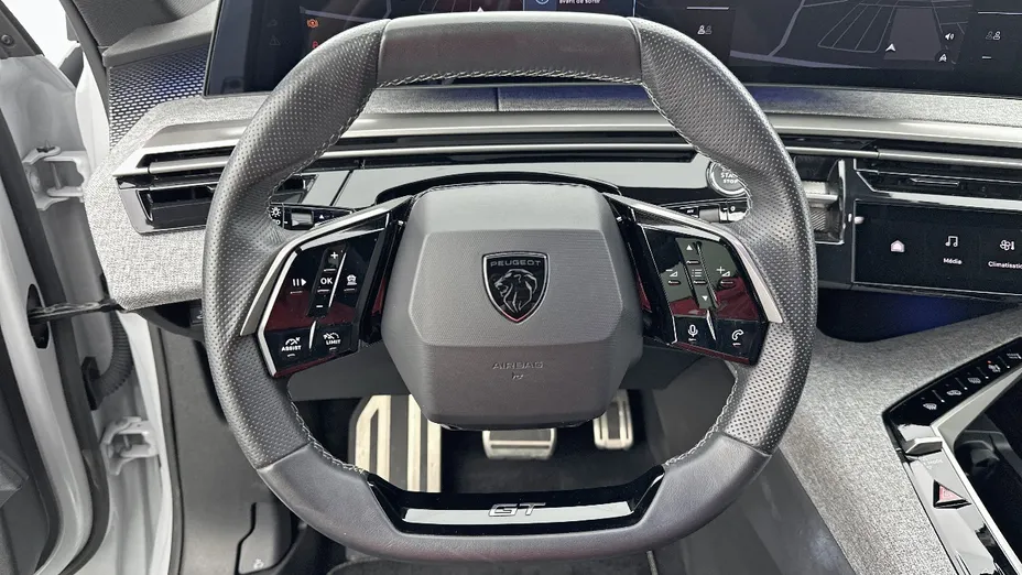 PEUGEOT 5008 -