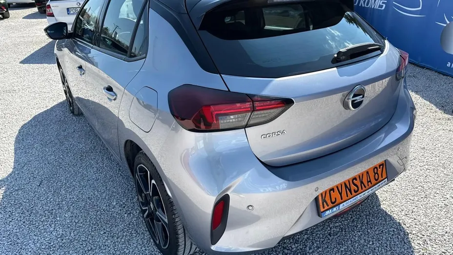 OPEL Corsa -