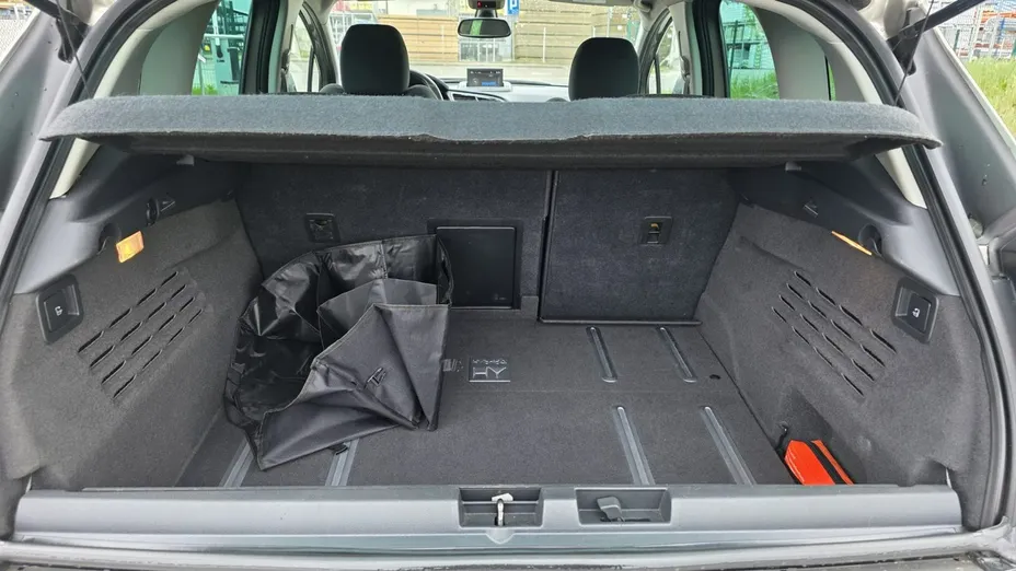 PEUGEOT 3008 -