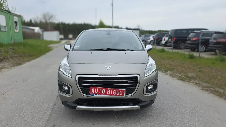 PEUGEOT 3008 -
