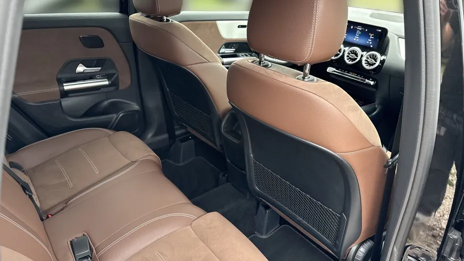 MERCEDES-BENZ GLA GLA 200 mHEV AMG Line 7G-DCT