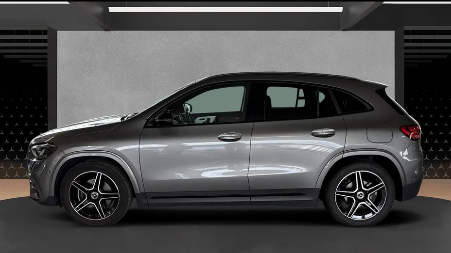 MERCEDES-BENZ GLA GLA 200 mHEV AMG Line 7G-DCT