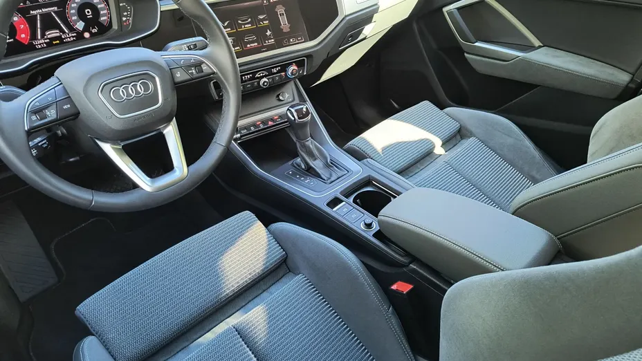 AUDI Q3 Sportback -