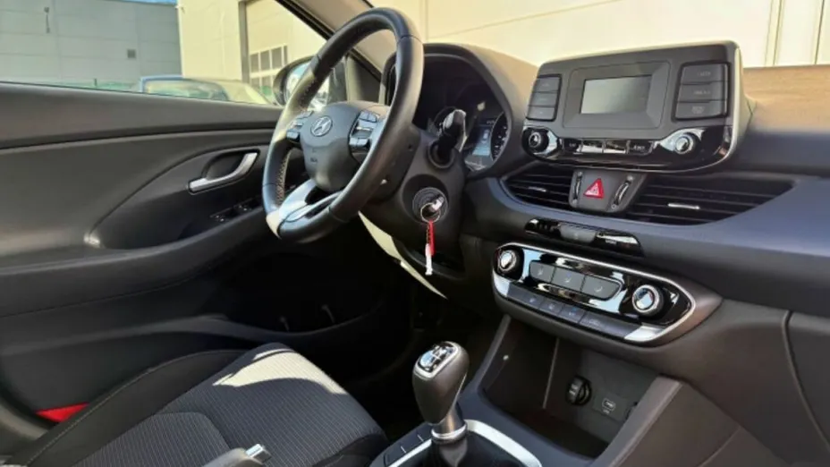 HYUNDAI i30 i30 1.0 T-GDI Modern