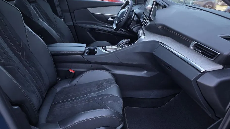 PEUGEOT 5008 5008 1.6 PureTech GT S&S EAT8