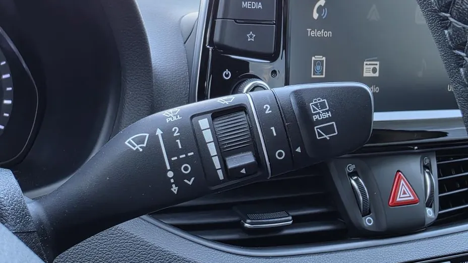 HYUNDAI i30 i30 1.0 T-GDI Modern