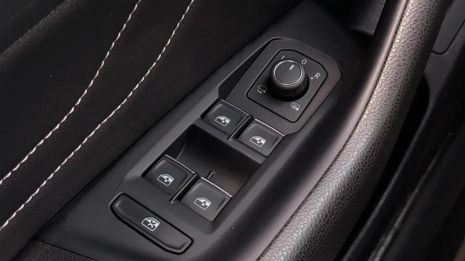 VOLKSWAGEN Arteon Arteon 2.0 TDI 4Motion R-Line DSG