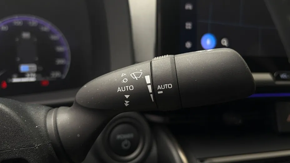 TOYOTA C-HR C-HR 1.8 Hybrid GPF Executive