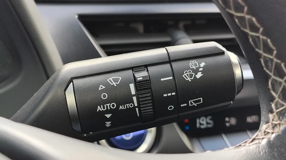 LEXUS UX UX 250h GPF F Impression 2WD