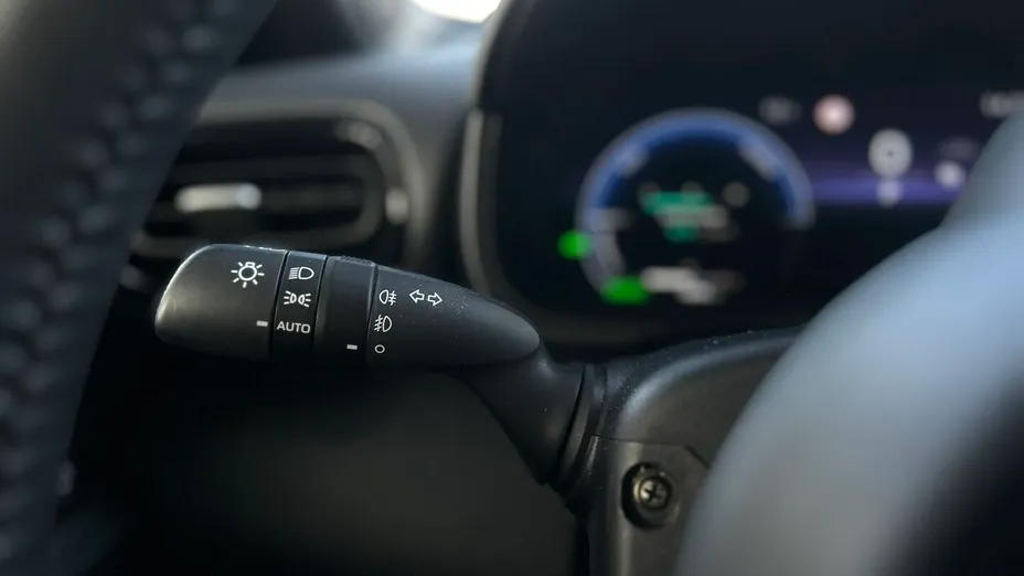 TOYOTA Yaris Yaris Hybrid 1.5 Executive