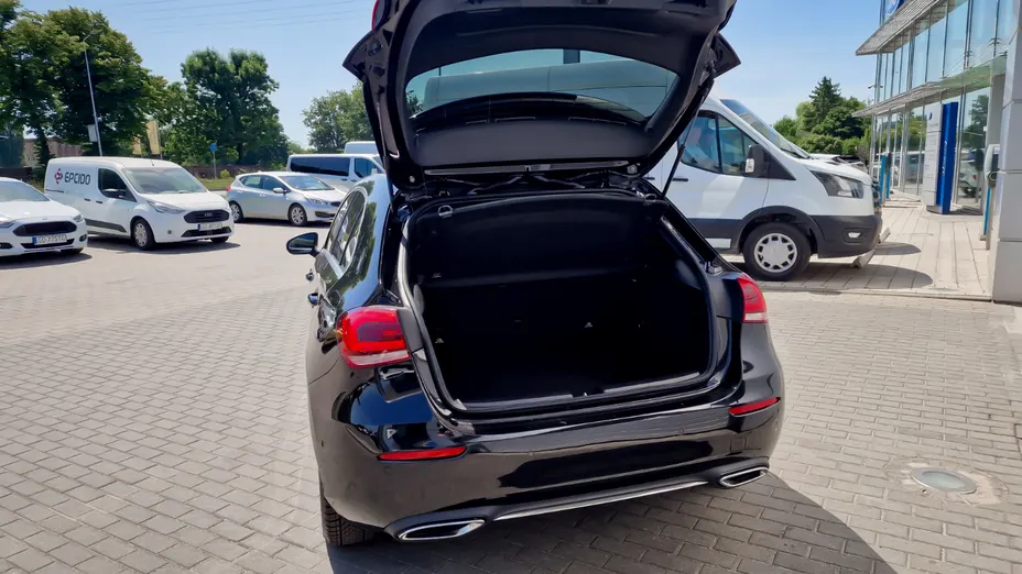 MERCEDES-BENZ A Klasa A 200 d 4-Matic AMG Line 8G-DCT