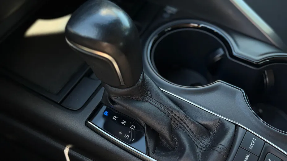 TOYOTA Camry Camry 2.5 Hybrid Comfort CVT