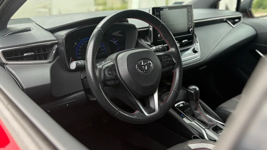 TOYOTA Corolla Corolla 1.8 Hybrid GR Sport