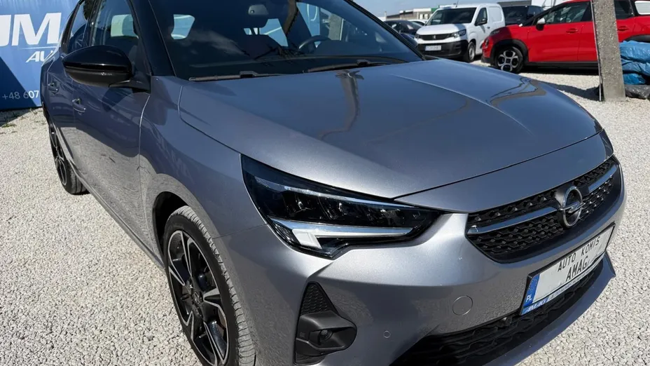 OPEL Corsa -