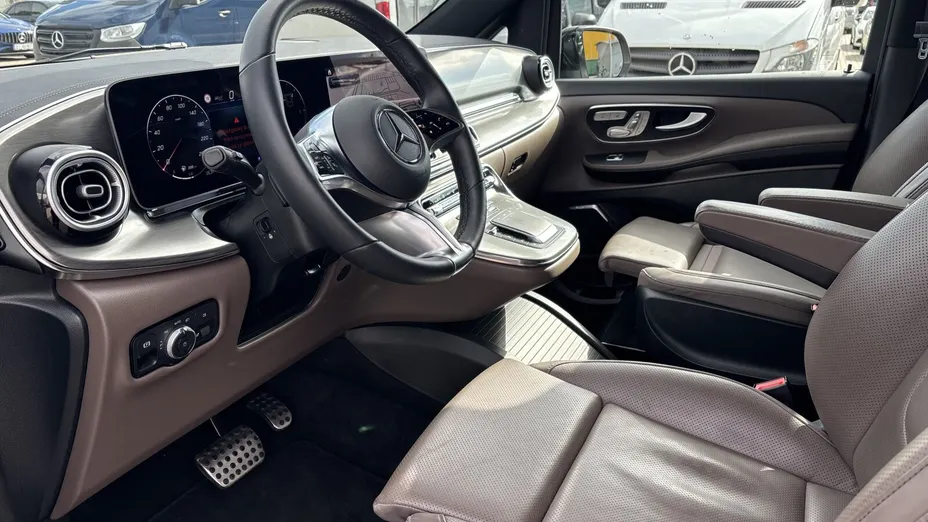 MERCEDES-BENZ V Klasa V 300 d 4-Matic 9G-Tronic Exclusive (długi)
