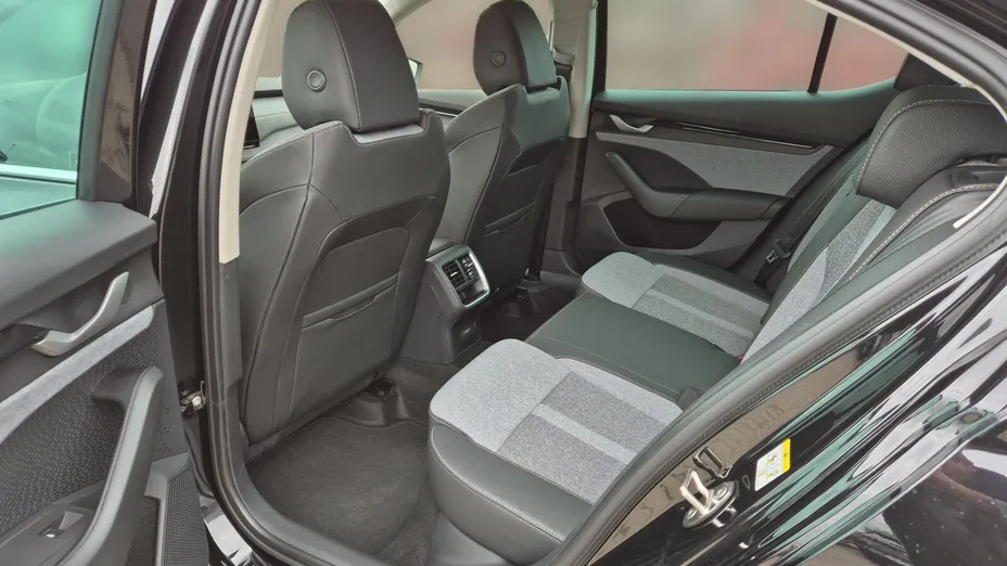 SKODA Octavia Octavia 1.5 TSI mHEV Drive Selection DSG Nowy