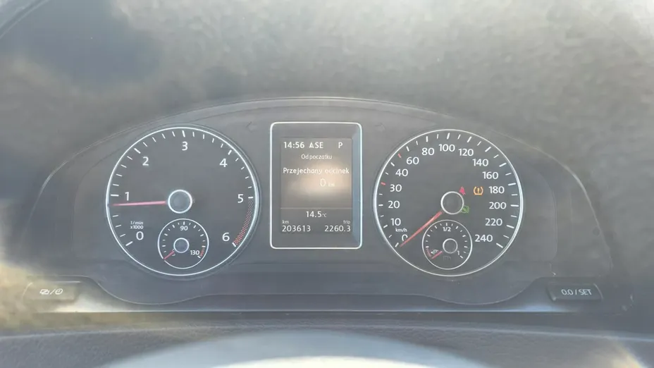 VOLKSWAGEN Multivan -