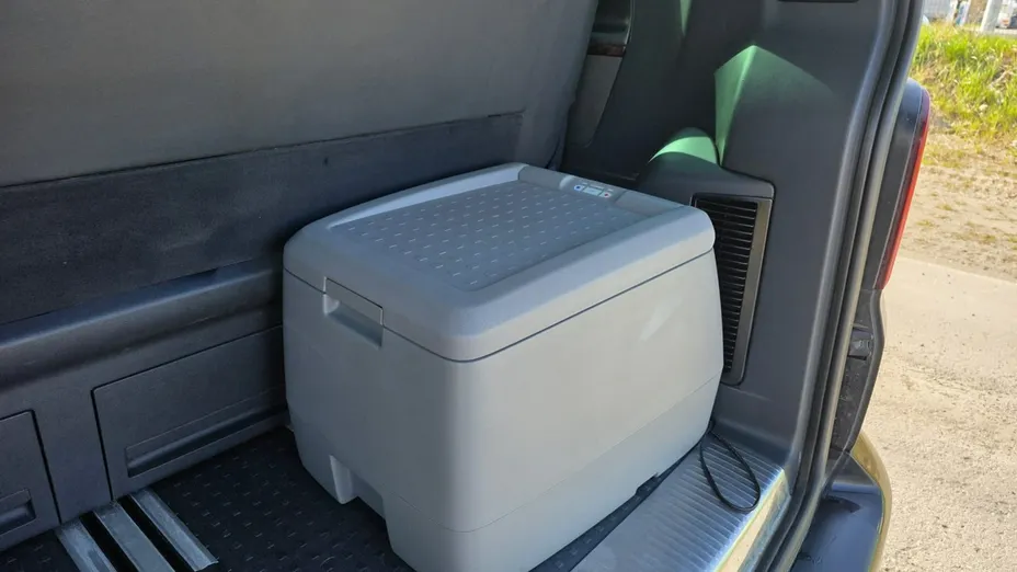 VOLKSWAGEN Multivan -