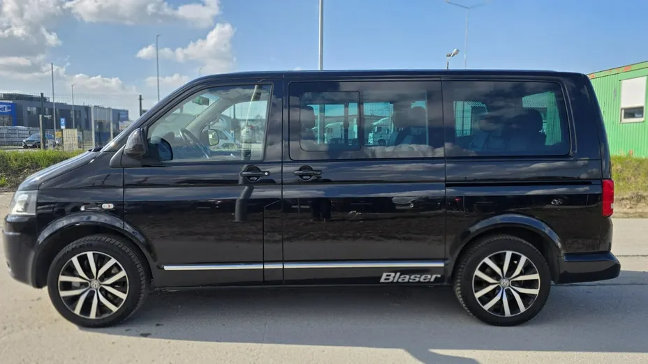 VOLKSWAGEN Multivan -