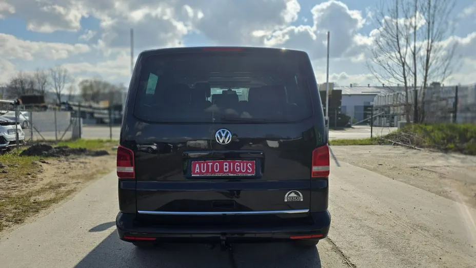 VOLKSWAGEN Multivan -