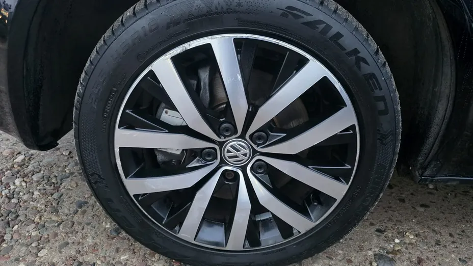 VOLKSWAGEN Multivan -