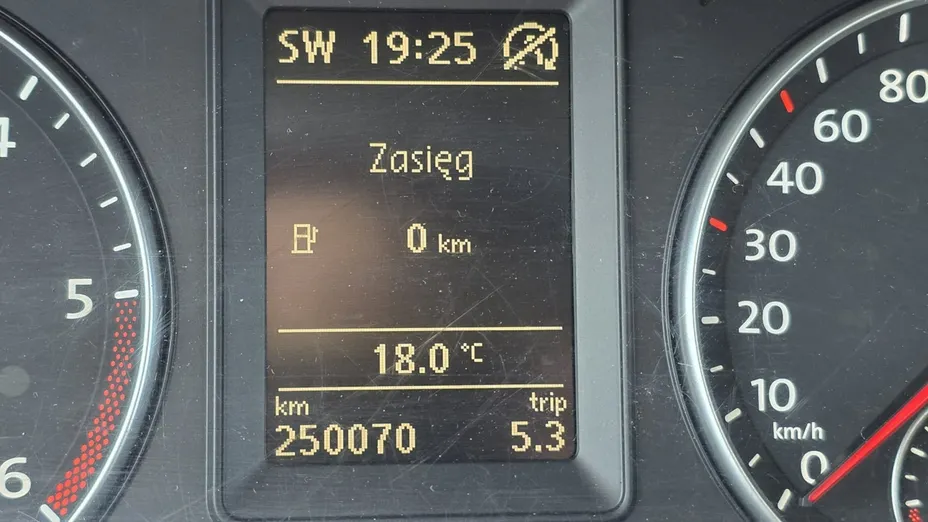 VOLKSWAGEN Touran -