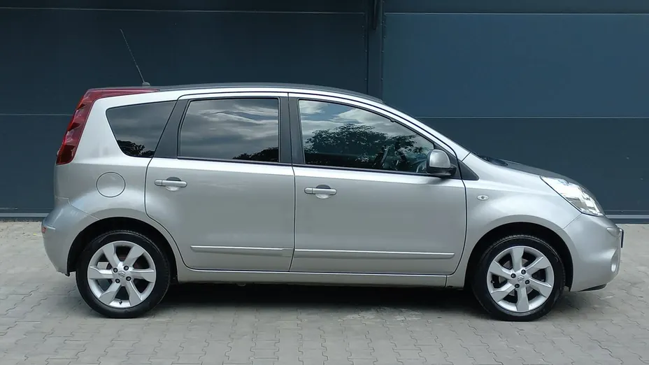 NISSAN Note -