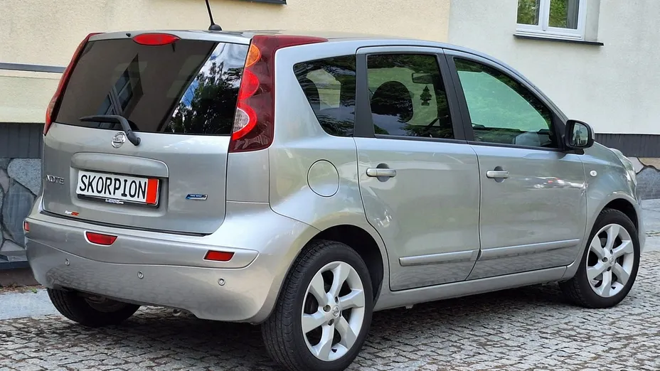 NISSAN Note -