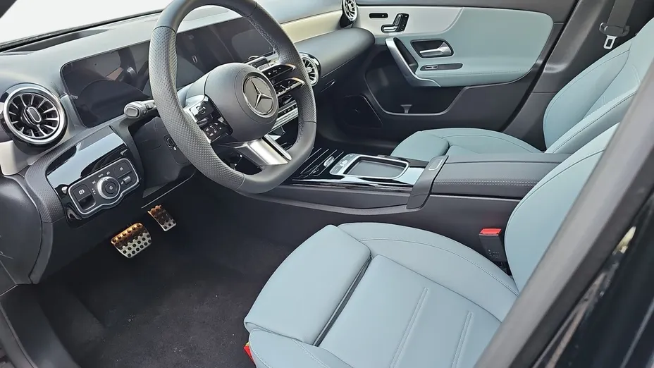 MERCEDES-BENZ A Klasa A 250 e PHEV AMG Line 8G-DCT