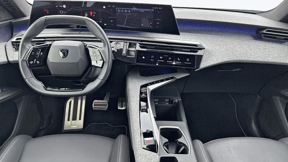 PEUGEOT 5008 -