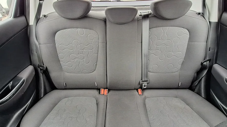 HYUNDAI i20 -