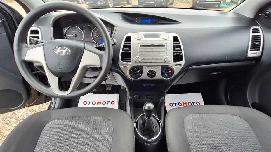 HYUNDAI i20 -