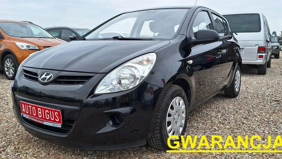 HYUNDAI i20 -