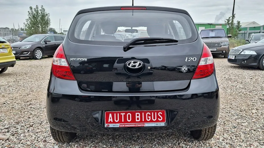 HYUNDAI i20 -