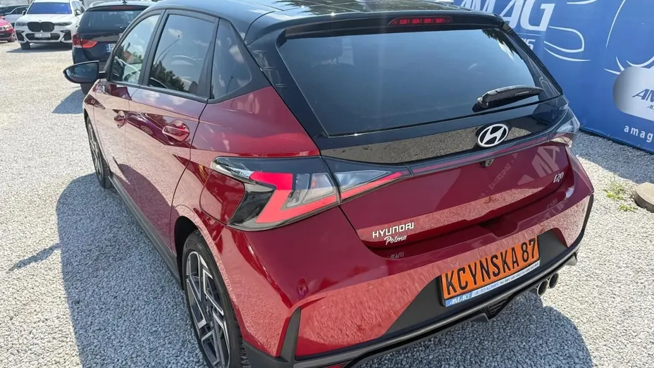 HYUNDAI i20 -