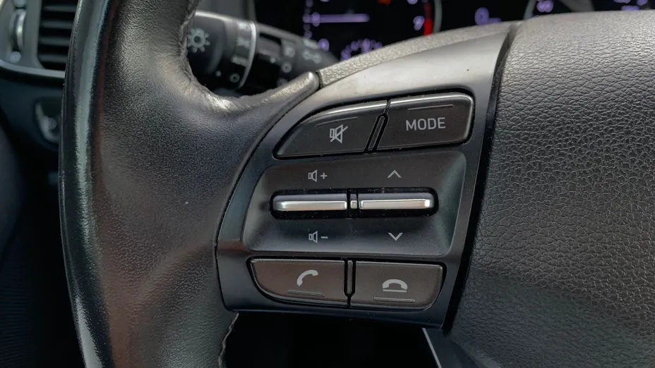 HYUNDAI i30 i30 1.0 T-GDI Modern