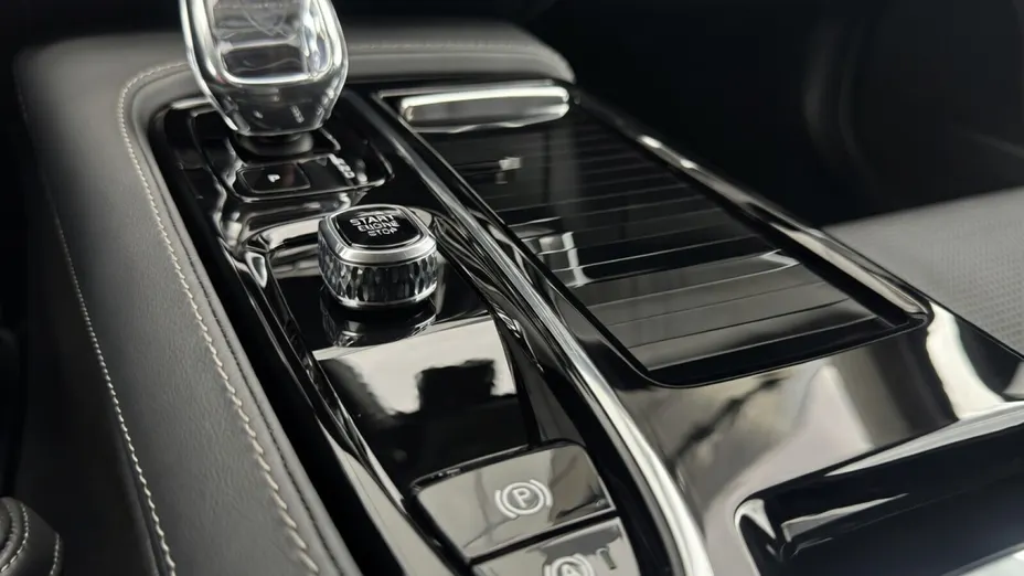 VOLVO V90 V90 T6 AWD Plug-In Hybrid Plus Dark aut