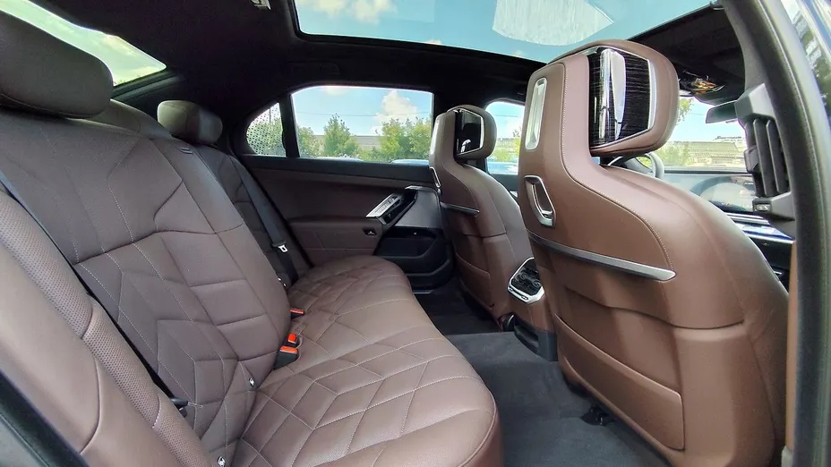 BMW i7 i7 105.7kWh eDrive50 Individual Edition