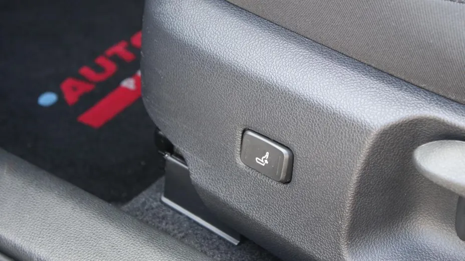 TOYOTA Corolla Corolla 2.0 Hybrid Comfort