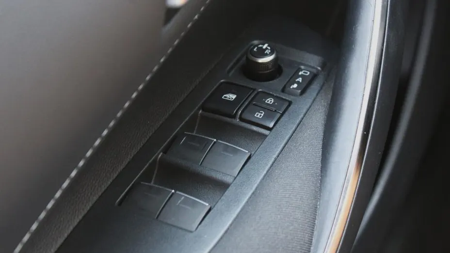 TOYOTA Corolla Corolla 2.0 Hybrid Comfort