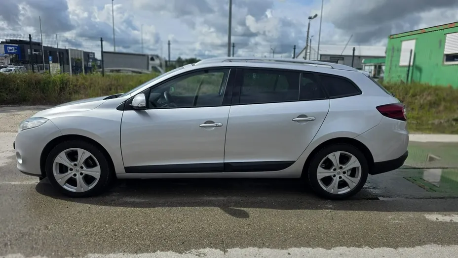 RENAULT Megane -