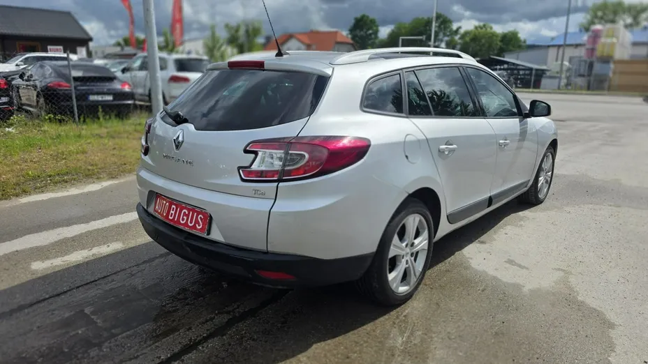 RENAULT Megane -