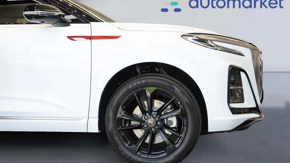 HONGQI HS3 HS3 2.0T AWD Nowy