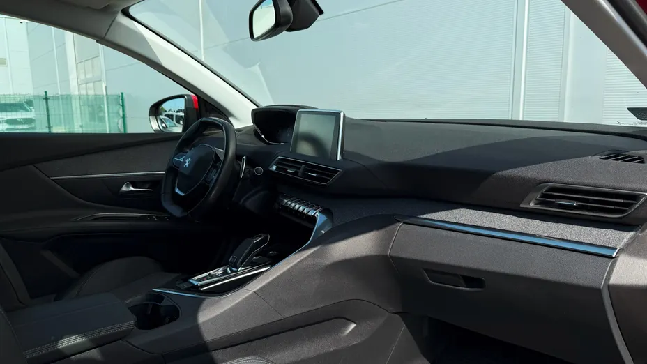 PEUGEOT 3008 3008 1.2 PureTech GPF Allure S&S EAT8